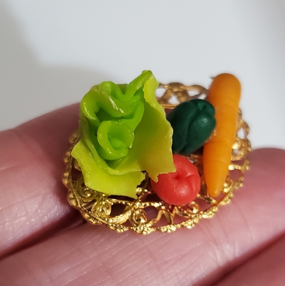 Brooch veggies handmade vintage very unique different 3D spring gold filigree - Picture 2 of 9